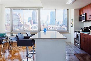 Sky City Apartments New York Exteriör bild